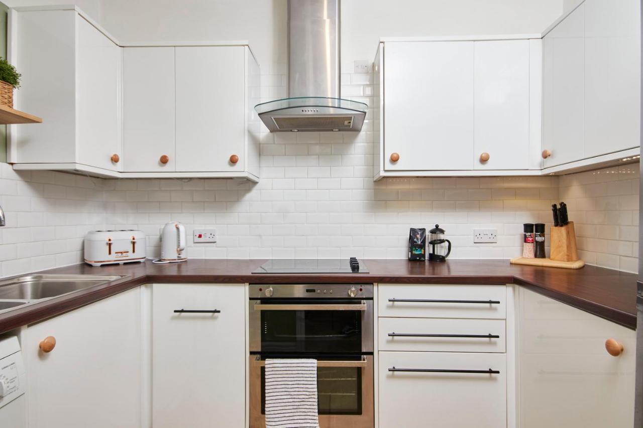 Wonderful Apartment In Bath With Garden - Sleeps 8 Eksteriør billede