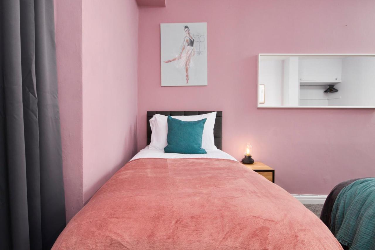 Wonderful Apartment In Bath With Garden - Sleeps 8 Eksteriør billede