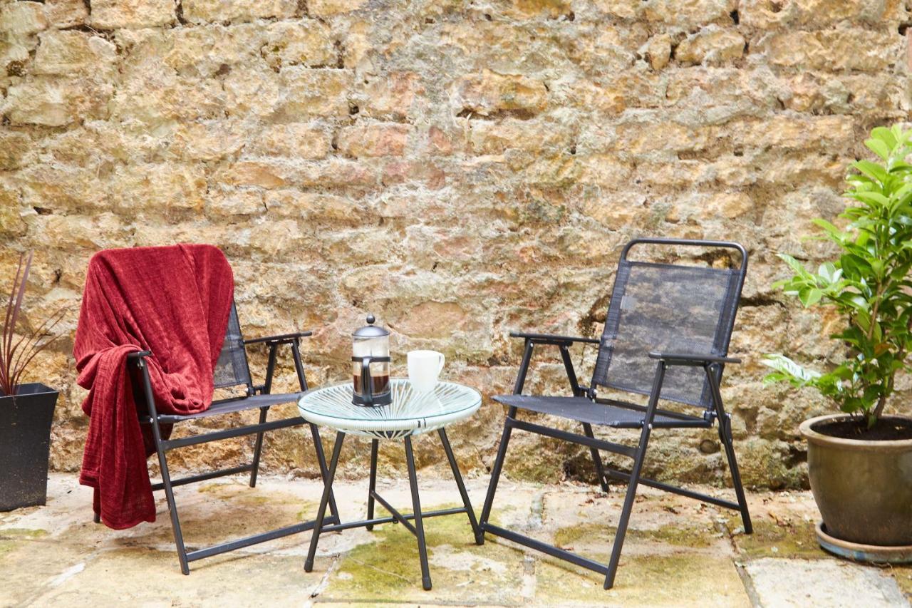 Wonderful Apartment In Bath With Garden - Sleeps 8 Eksteriør billede